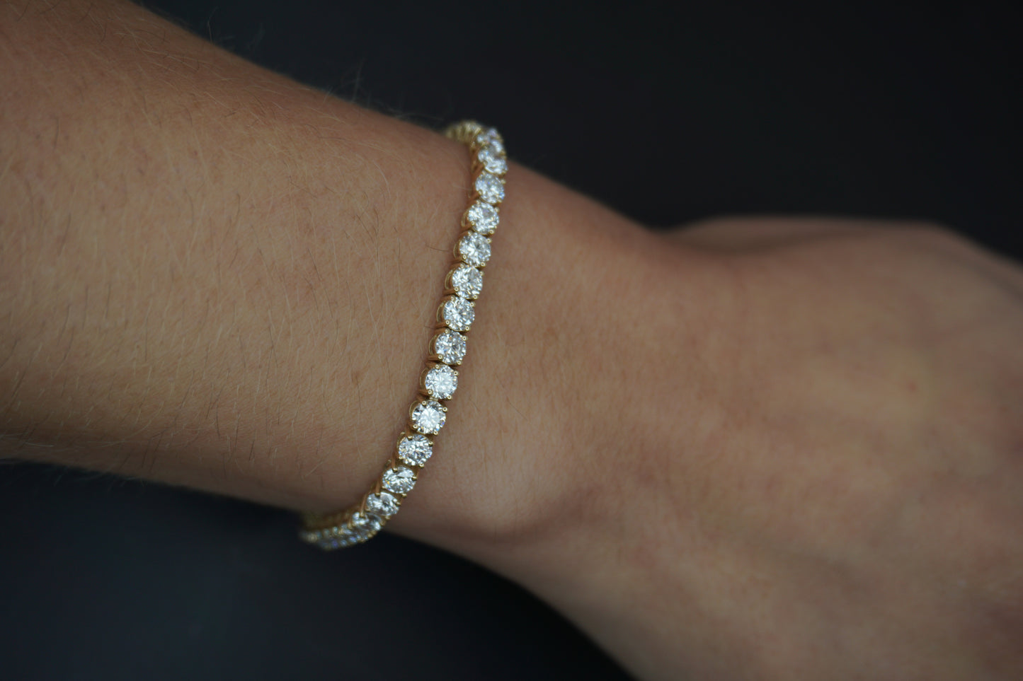 Lab-Grown Diamond Tennis Bracelet in Yellow Gold