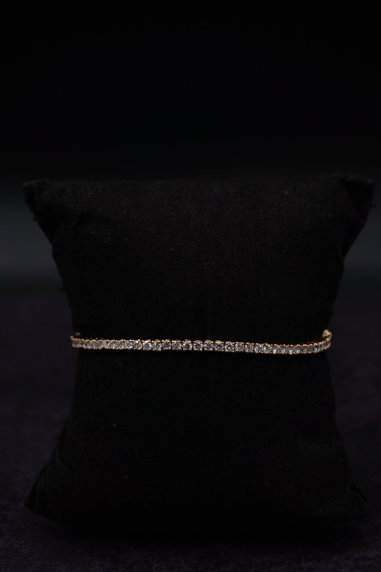 Round Shape Tennis Bracelet