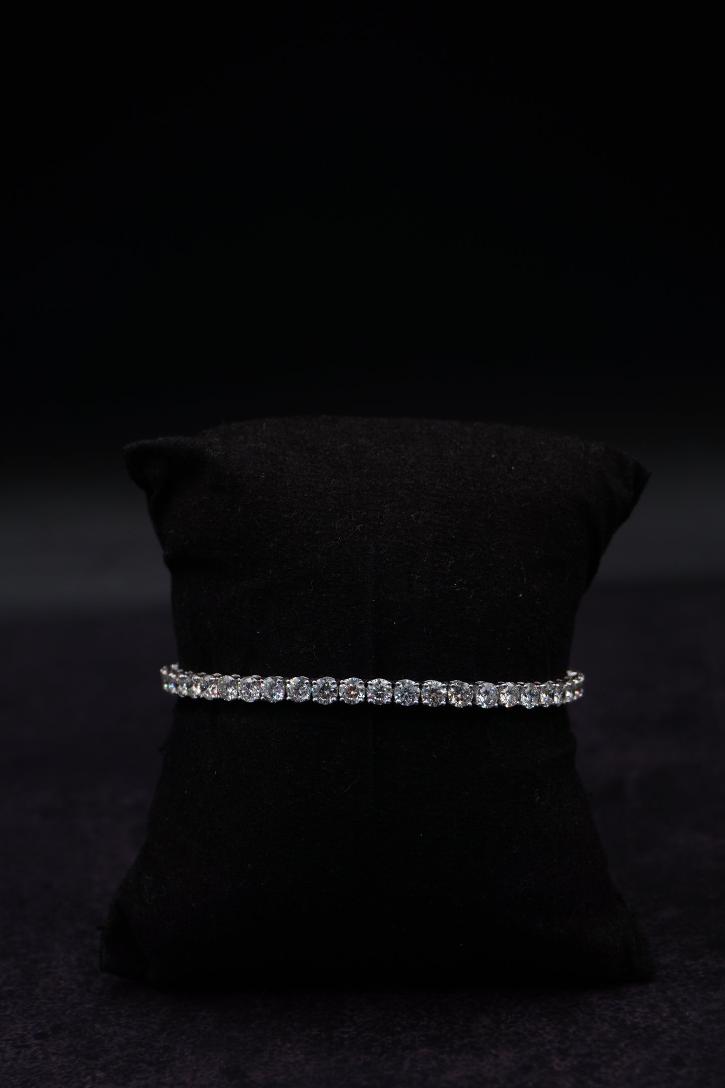 Lab-Grown Diamond Round Shape Tennis Bracelet
