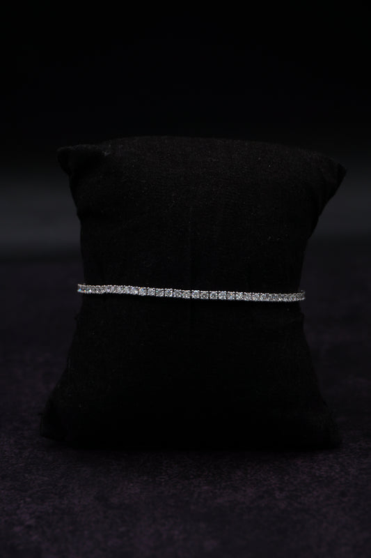 Round Shape Tennis Bracelet In White Gold
